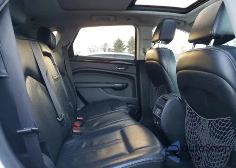 2016 Cadillac Srx Luxury Collection z USA, uszkodzony, nr VIN 3GYFNBE32GS546449